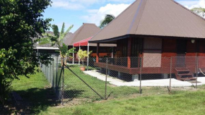 Отель Raiatea Airport Bungalow  Утюроа
